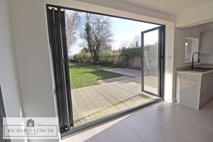 Feature Bi-Fold Doors- click for photo gallery